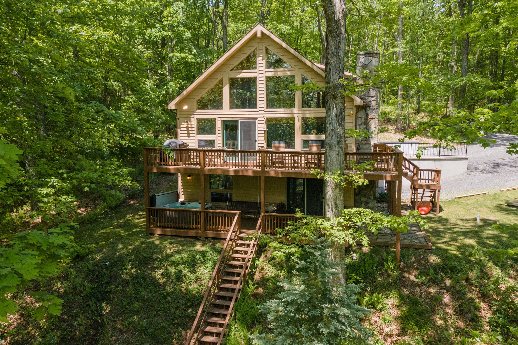 New! Happy Times: Lakefront, Dock Slip, A/C, Fire Pit!