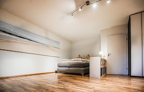 3 dormitorios, cuna de viaje, wifi gratis y ropa de cama