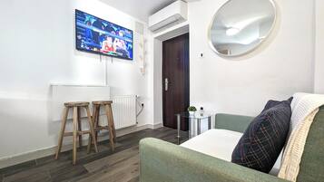 Smart TV, video games