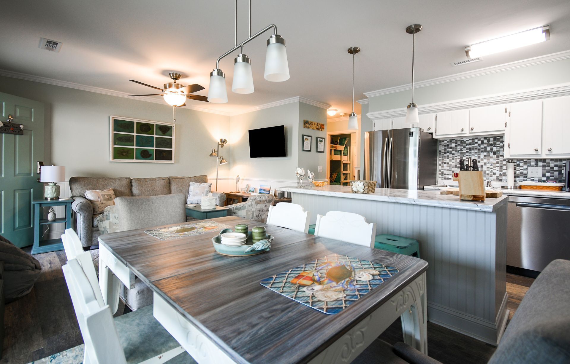 المنشأة من الداخل