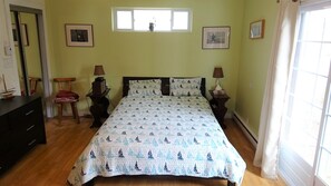 3 chambres, fer et planche à repasser, accès au Wi-Fi (inclus)