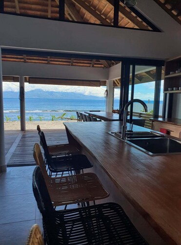 Polynesian villa by the sea - MOOREA LODGE