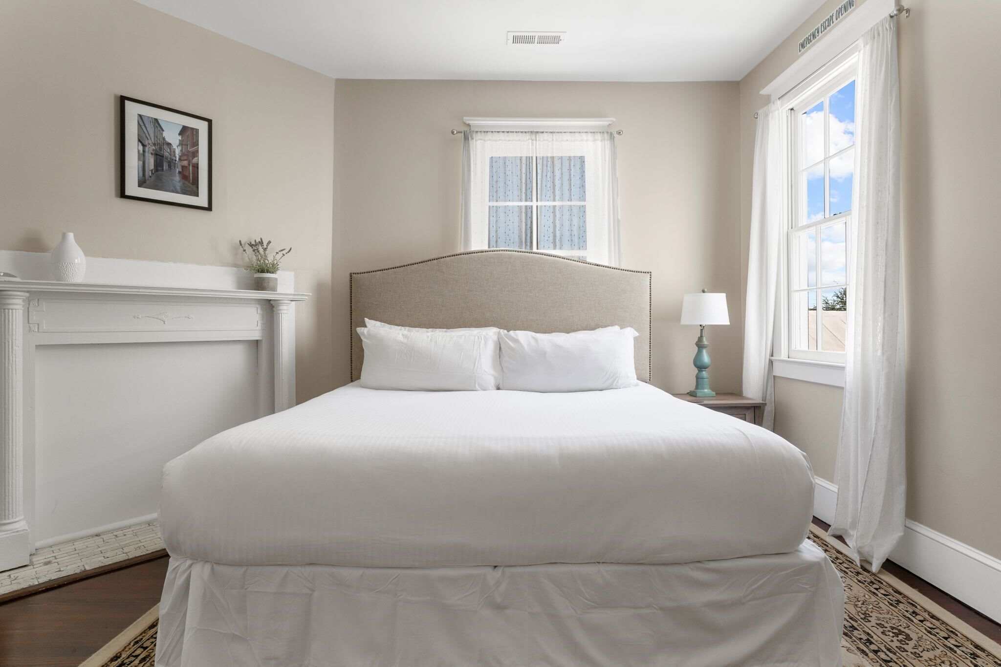 3 chambres, fer et planche à repasser, Wi-Fi, draps fournis