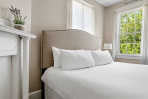 3 多间卧室、熨斗/熨衣板、WiFi、床单