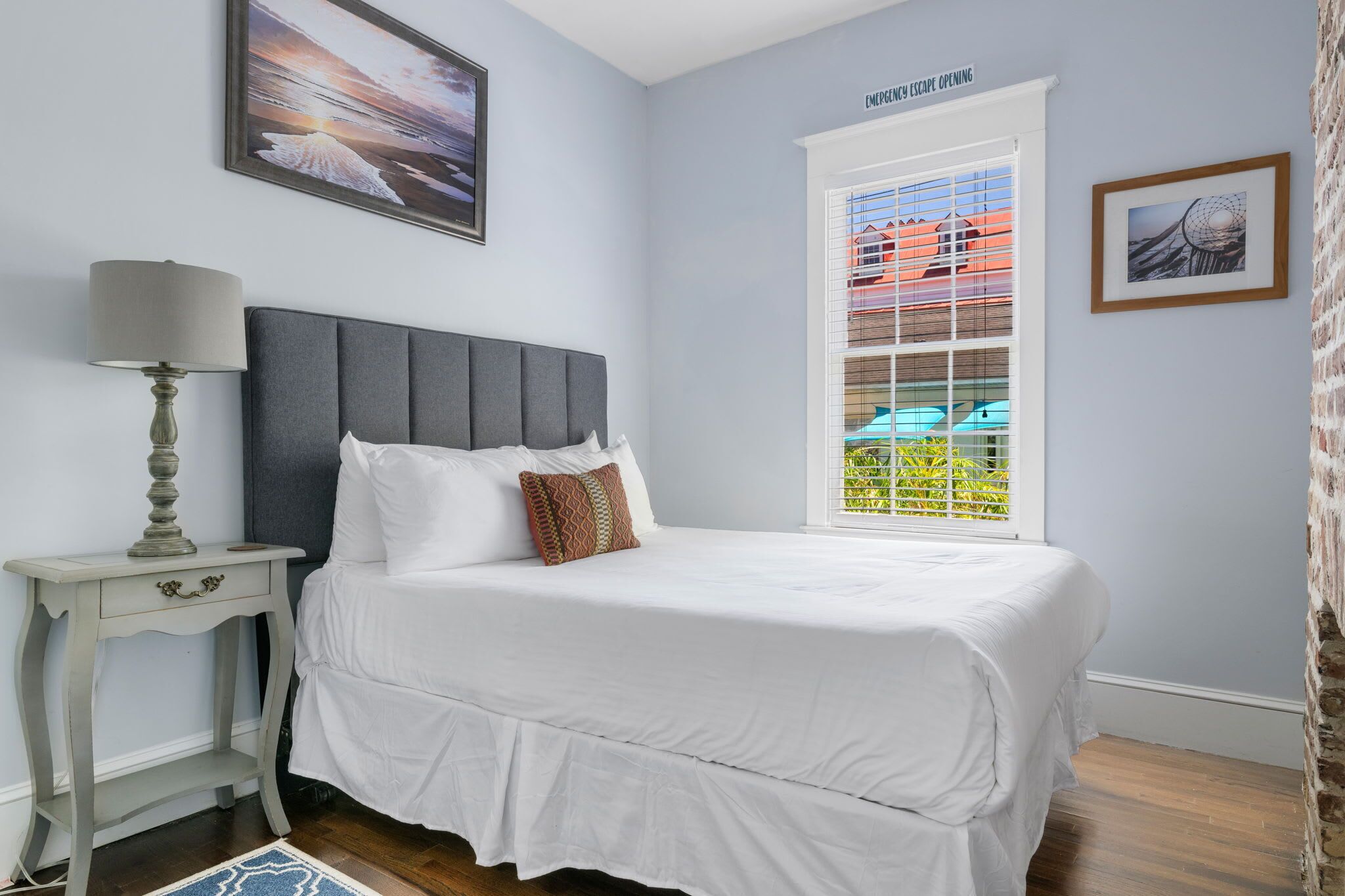 3 室のベッドルーム、アイロン / アイロン台、WiFi、ベッドシーツ