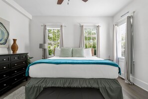 2 quartos, ferros/tábuas de passar roupa, Wi-Fi, roupa de cama