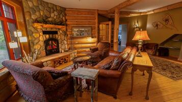 TV, fireplace, video games, DVD player