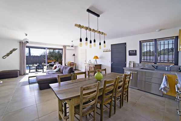 TV, table tennis, offices