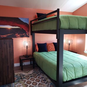 2 bedrooms, iron/ironing board, travel cot, free WiFi