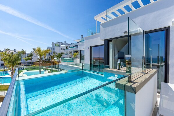 A heated pool - Santa Barbara Heights II CLC - Luxury, private terrace pool, sea view (Mijas Costa)