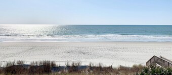 2 Large Bedrooms, Double Oceanfront Balcony, Full size kitchen, Pool!