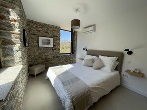 6 Schlafzimmer, Bügeleisen/Bügelbrett, Reisekinderbett, WLAN