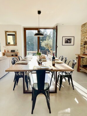 تناول الطعام