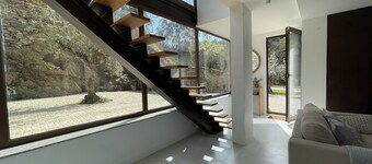 New! Superb 6-bedroom stone house on the Douro, 20 minutes from Porto