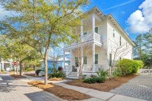 Exterior - Golf Cart｜4bed, 3.5 bath｜Luxury 30A Getaway! (Santa Rosa Beach)