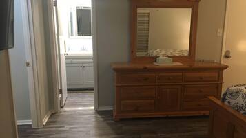 1 chambre, bureau, fer et planche Ă repasser, Wi-Fi gratuit