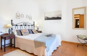 3 chambres, Wi-Fi gratuit, draps fournis