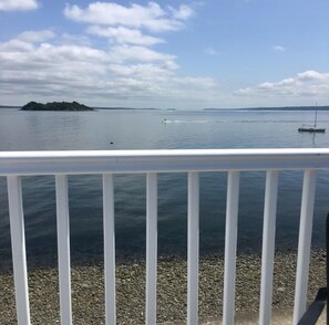 Property grounds - Waterfront House With Panoramic Views (Portsmouth)
