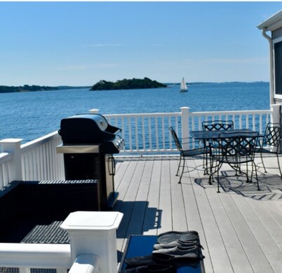 Waterfront House With Panoramic Views