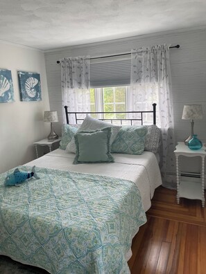 4 soverom, skrivebord, strykejern/-brett og wi-fi (inkludert)