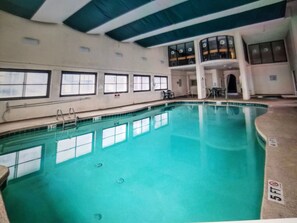 Indoor pool, outdoor pool - Direct Oceanfront- Palms resort (Myrtle Beach)