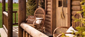 Beautiful Log Cabin in Paradise Valley, Montana