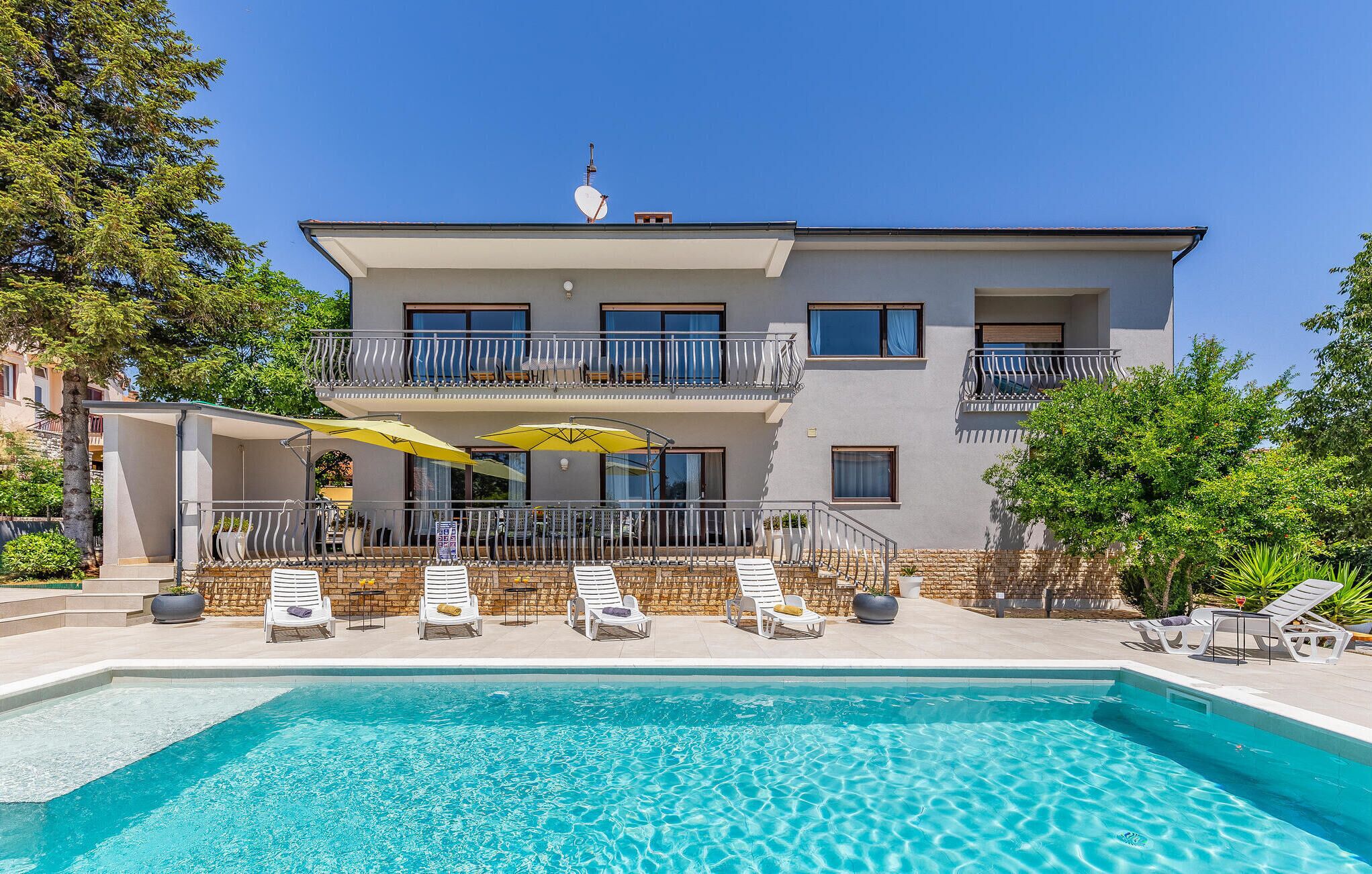 Piscina a l'aire lliure 