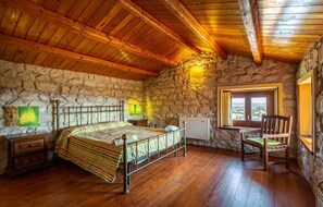 4 camere, culla da viaggio, Wi-Fi gratuito
