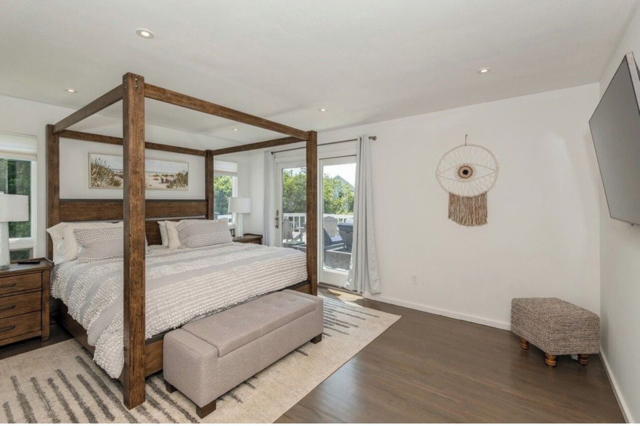 4 slaapkamers, een strijkplank/strijkijzer, gratis wifi, beddengoed
