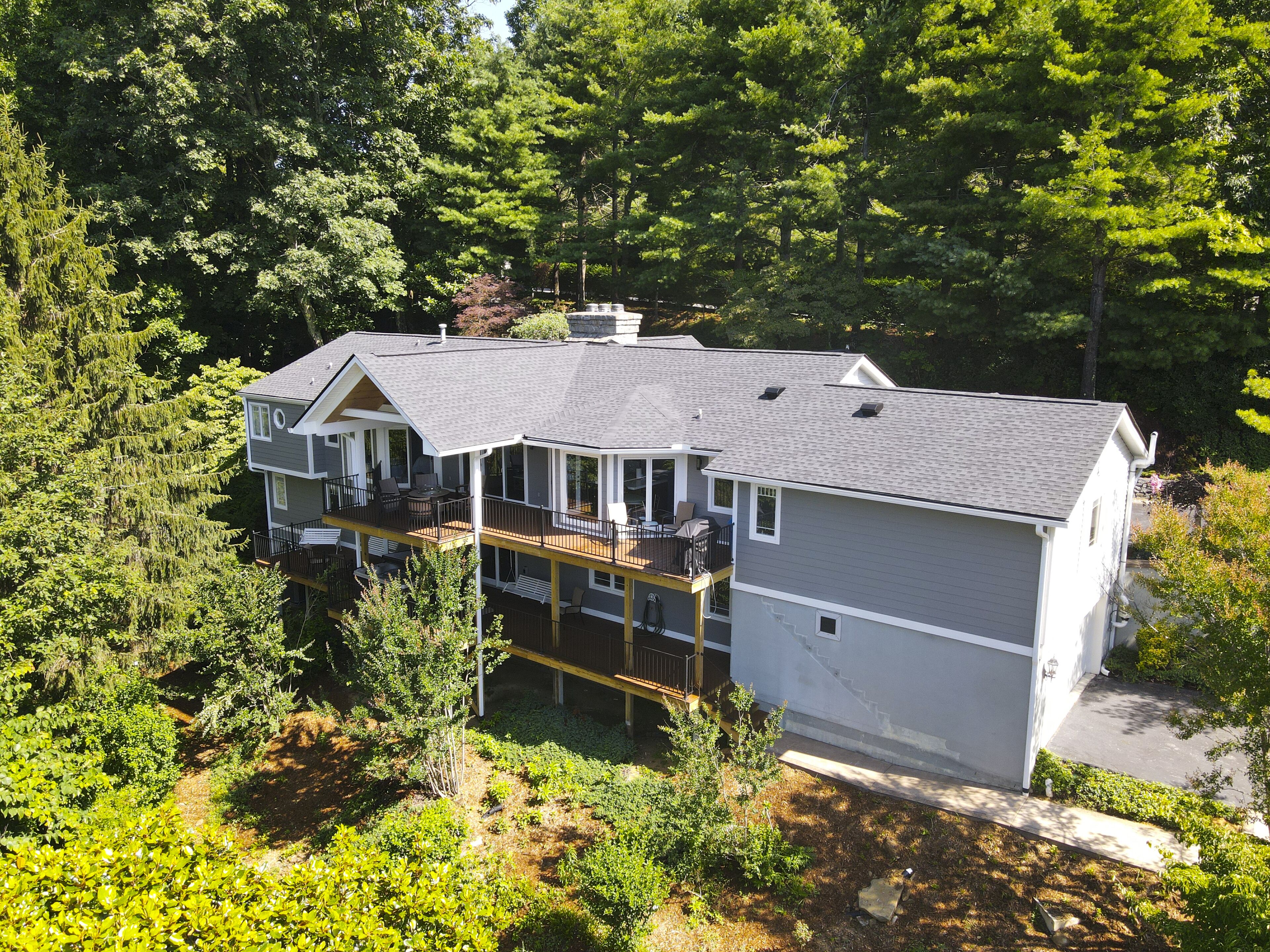 High Society in Hendersonville: Beautifully Renovated Mountaintop Home