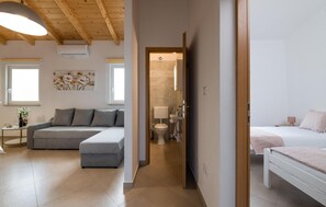 2 Schlafzimmer, Reisekinderbett, kostenloses WLAN, Bettwäsche