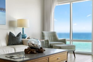 TV - Beach Days Made Easy – 2BR Beachfront Getaway on the Sand (Pensacola Beach)