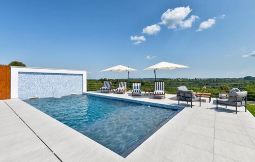 Preciosa casa en Vrtlinovec con sauna