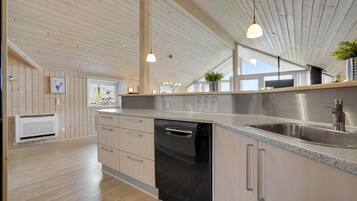 Réfrigérateur, plaque de cuisson, lave-vaisselle