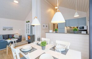 Dining - Gorgeous home in Krems II/Warderbrück (Krems II/Warderbrück)