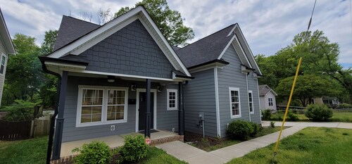 Spacious deluxe home away from home