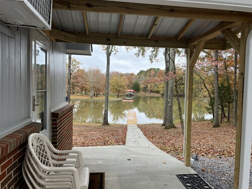 On Weiss Lake with pier and close to boat ramp