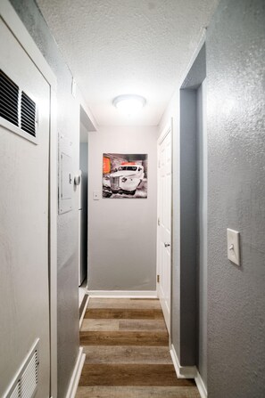 Interior - Tea & Biscuits ATL (Atlanta)