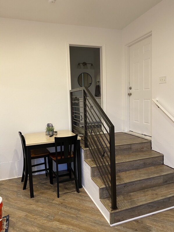 Interior - Secluded Country Comfort (Monroe)