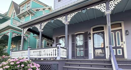 1 Block from Cape May Beach & 10 min. walking distance to mall- 3rd Floor Unit