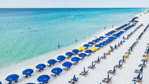 On the beach - Pelican Beach Resort -Walkout unit -On the Beach! (Destin)