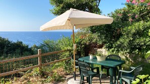Outdoor dining - Casa Sprizze - Apartment with sea view near the sea (Marciana Marina)
