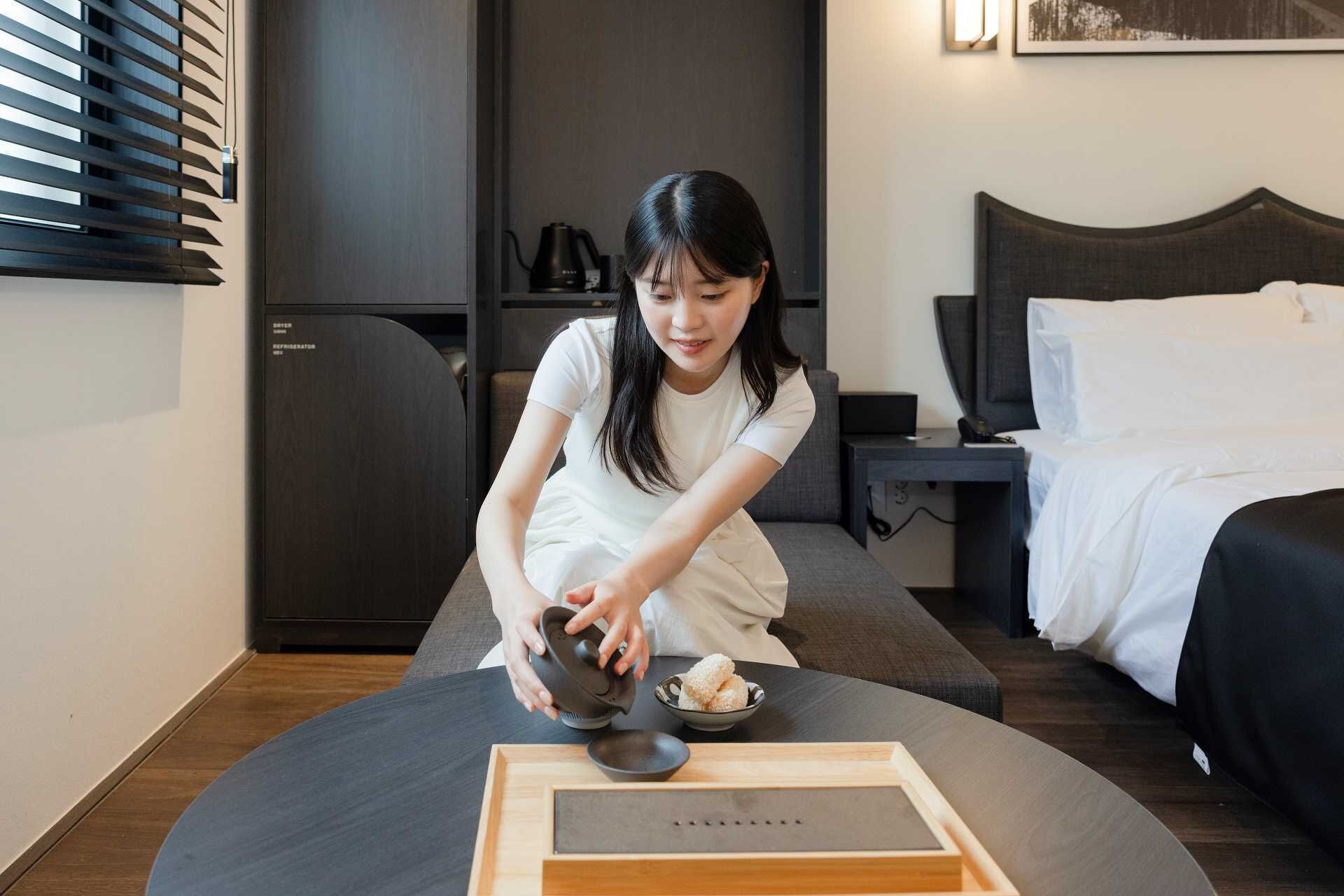 Movie | 1 bedroom, premium bedding, desk, blackout drapes