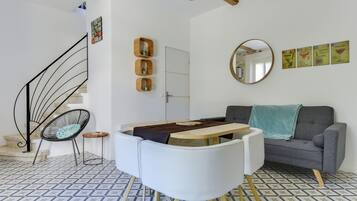 TV, libri, studio