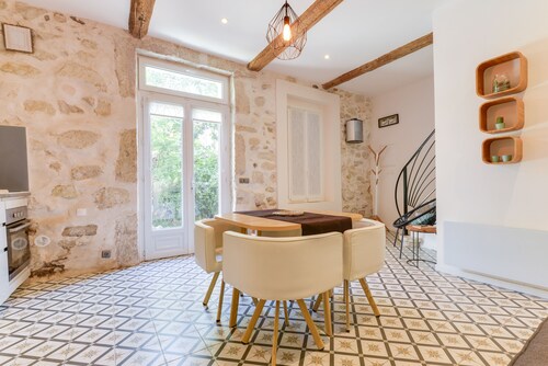 Maison 3* calme et charme centre historique Béziers