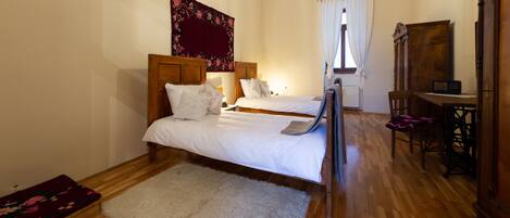 1 bedroom, desk, iron/ironing board, travel cot