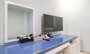 Studio | 1 bedroom, individually decorated, individually furnished, free WiFi - Taean Manripo Feel Hotel (Taean)