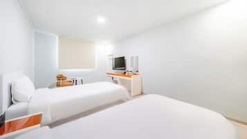 Deluxe Twin Room | 1 bedroom, individually decorated, individually furnished, free WiFi