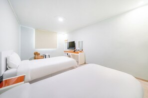 Deluxe Twin Room | 1 bedroom, individually decorated, individually furnished, free WiFi