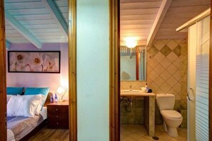 Villa (Iremia) | Bathroom - Villa Iremia & Villa Galini (Lefkada)